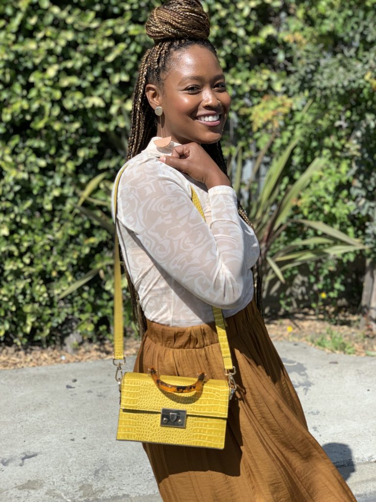 10 Things You May Not Know About Me! Topshop Shirt, Topshop Skirt, Topshop bag, Forever 21 shoes. 