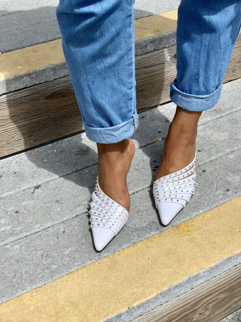 kicking and screaming: Zara White Mules